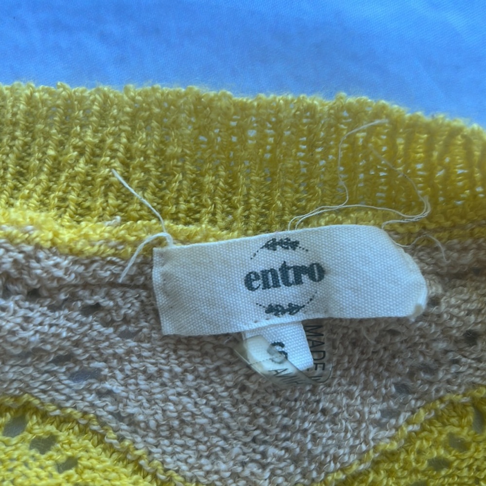ENTRO Crochet multi colored sweater size small oversized fit - Picture 7 of 9